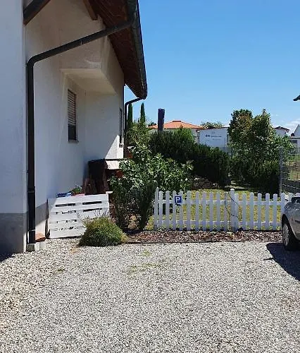 Gruener Elch Апартаменты